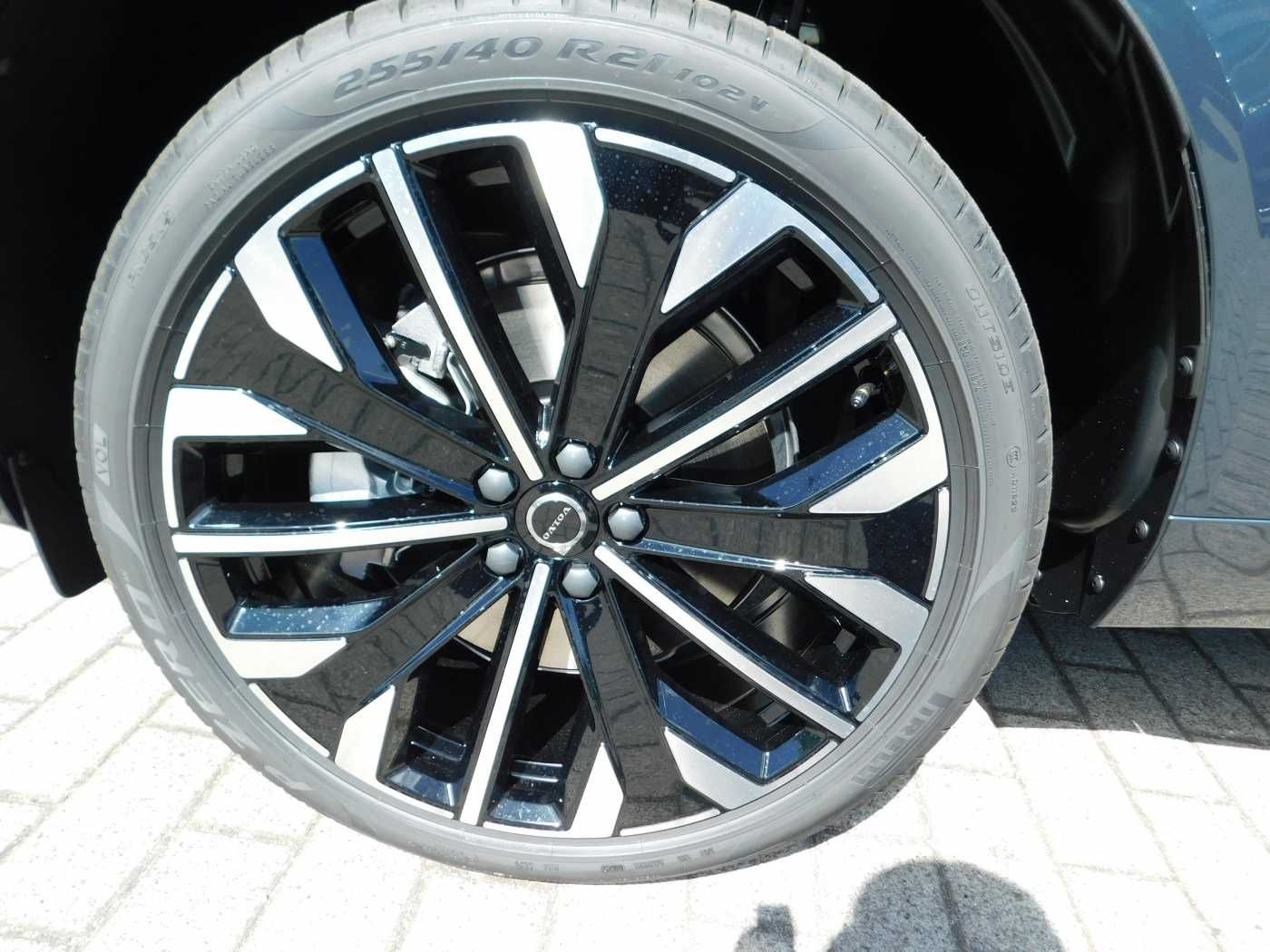 Fahrzeugabbildung Volvo XC60 Plug-In-Hybrid T8 AWD Plug-in Hybrid Ultra