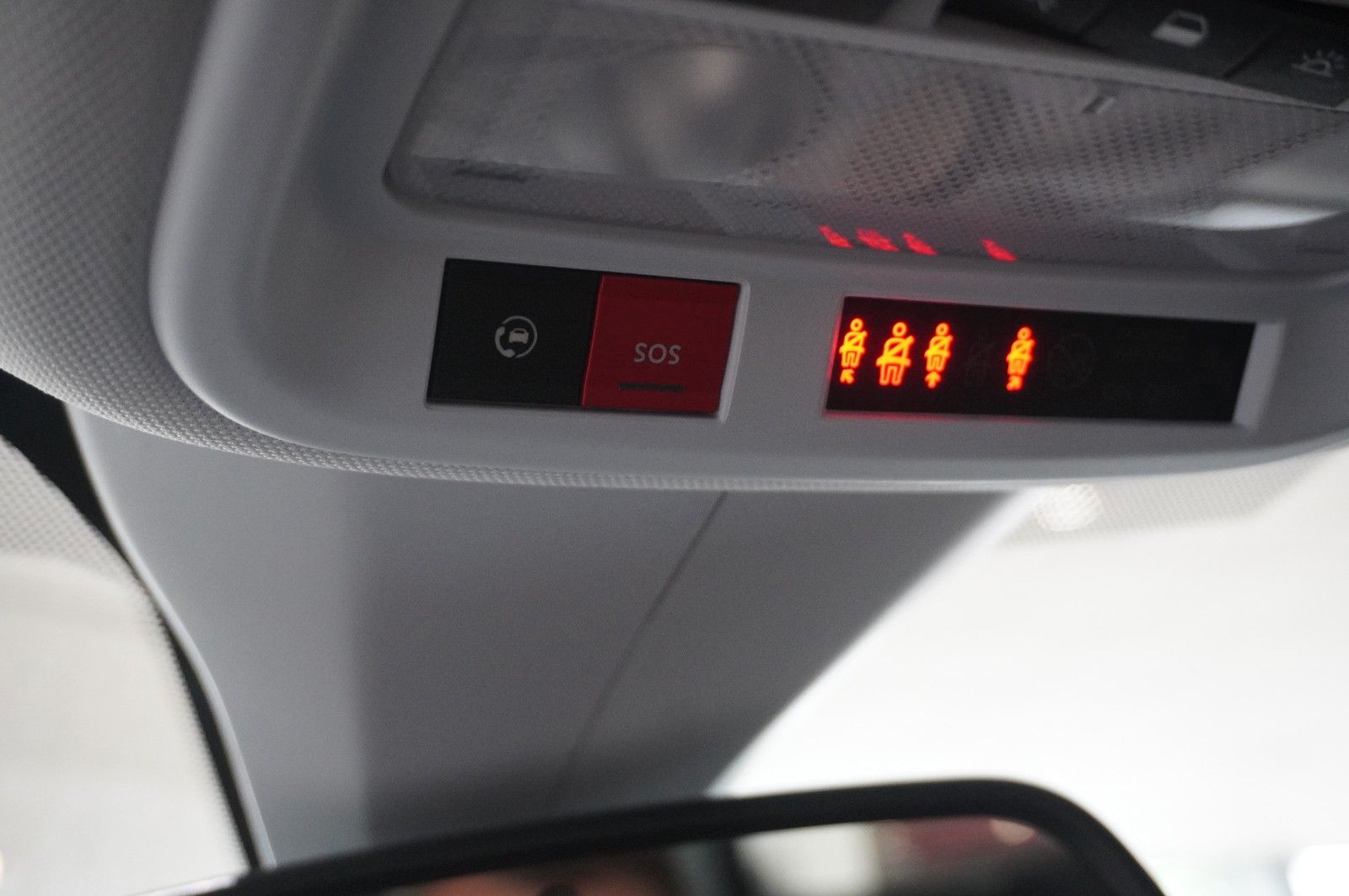 Fahrzeugabbildung Opel Grandland (X) 1.2T INNOV. NAVI/LED/KAMERA/SH/DAB