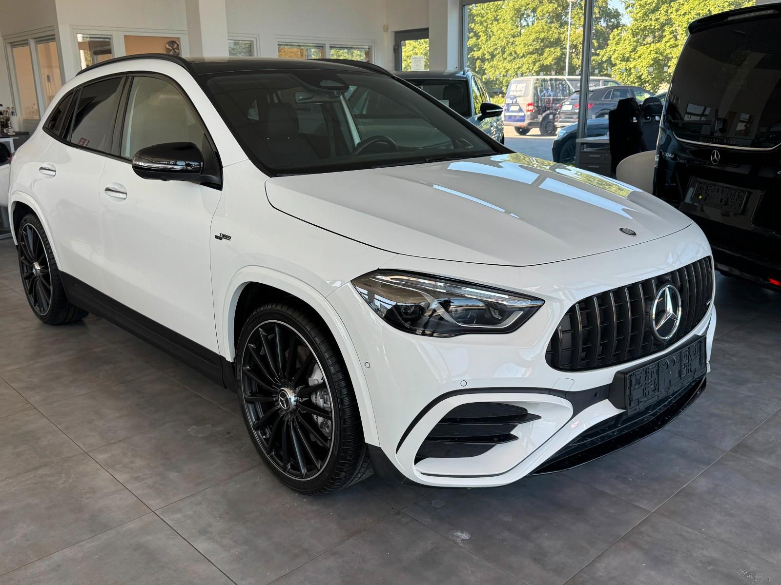 Mercedes-Benz GLA 35 AMG 4MATIC DCT*HUD*PANO*360°DISTRON*LANE