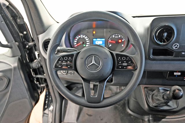 Fahrzeugabbildung Mercedes-Benz Sprinter 317 CDI/43 Maxi Klima MBUX 2023 #74T180