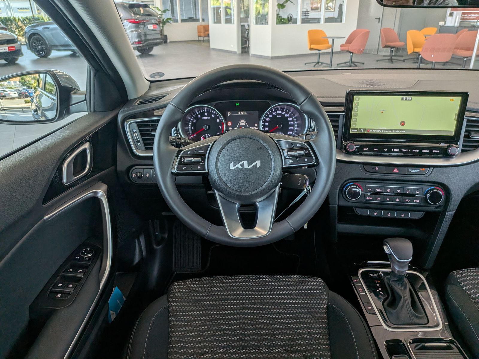 Fahrzeugabbildung Kia cee'd Sportswagon 1.5 DCT GT-Line LED JBL Cam 7J
