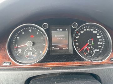 Volkswagen Passat - 10