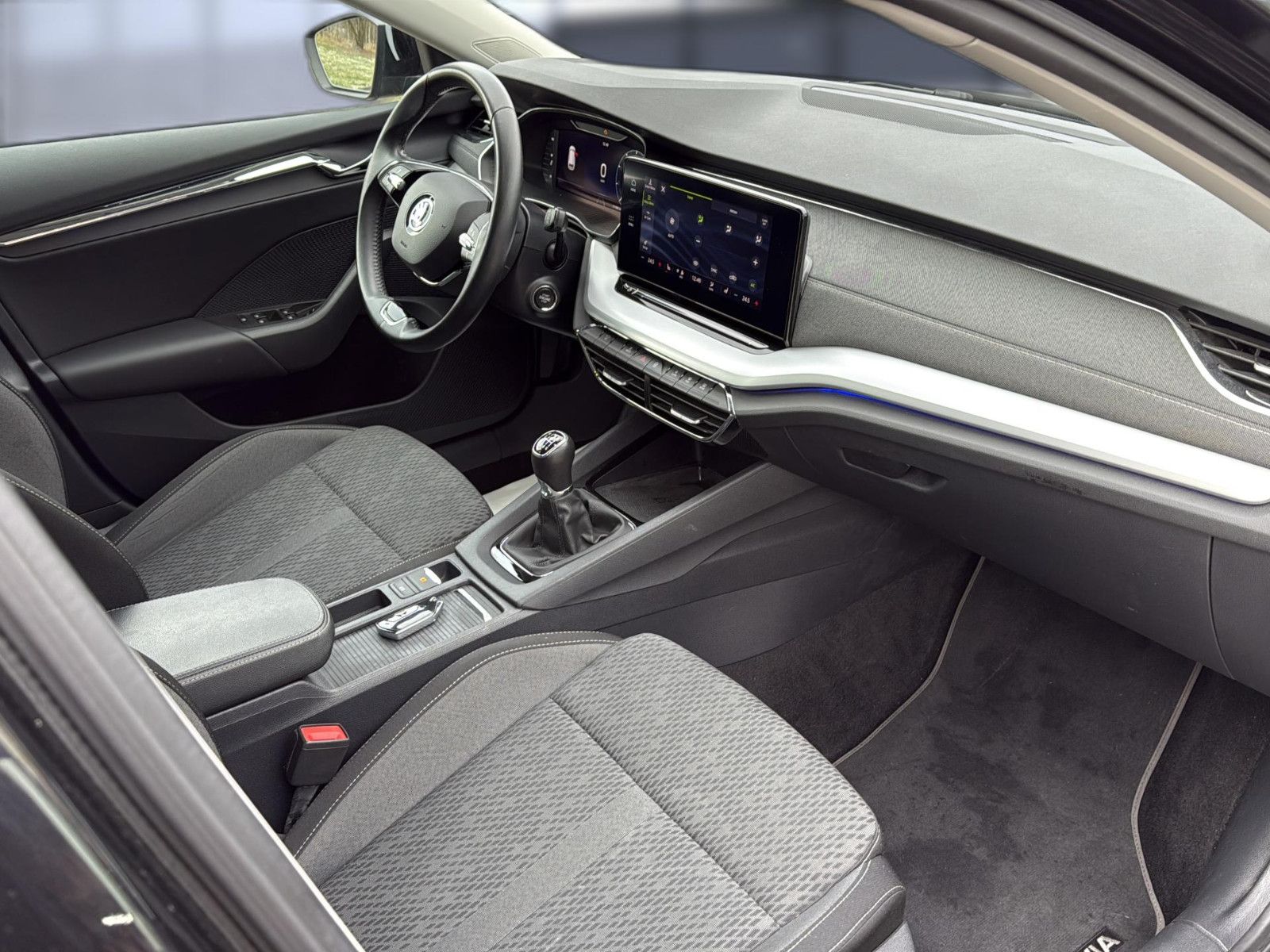 Fahrzeugabbildung SKODA Octavia Combi Style/ AHK / unfallfrei