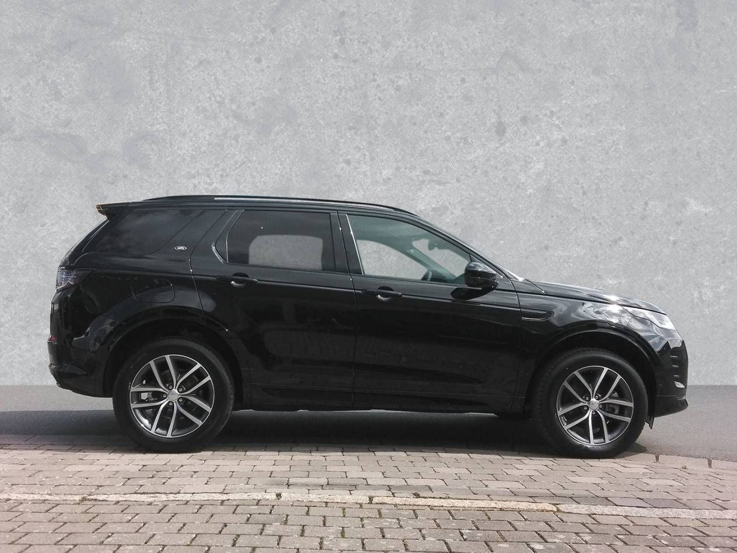 Fahrzeugabbildung Land Rover Discovery Sport D200 Landmark