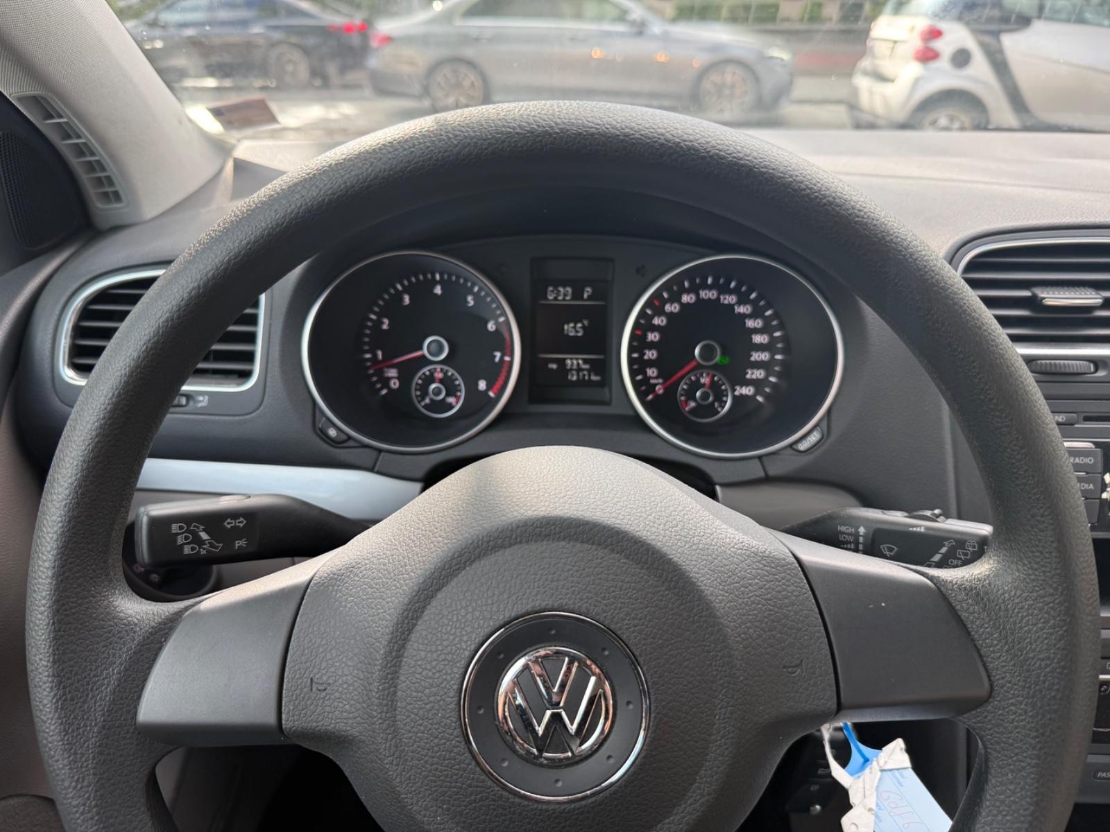 Volkswagen Golf VI MIT WENIG KILOMETER/GARANTIE/UNFALLFREI