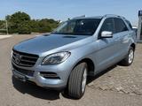 Mercedes-Benz ML 350 4MATIC * 8fach * Comand * Distronic - Mercedes-Benz ML 350: Von Privat