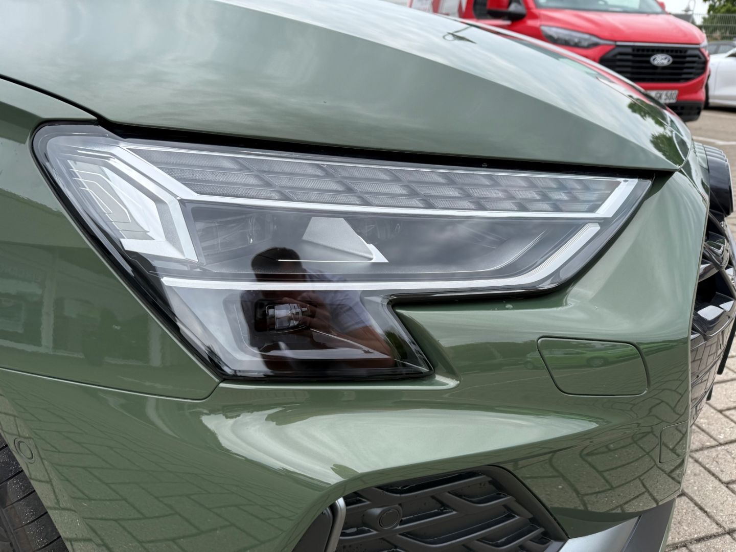 Fahrzeugabbildung Audi A3 TFSI Sportback S-Line Sport Pano Digi LED ACC