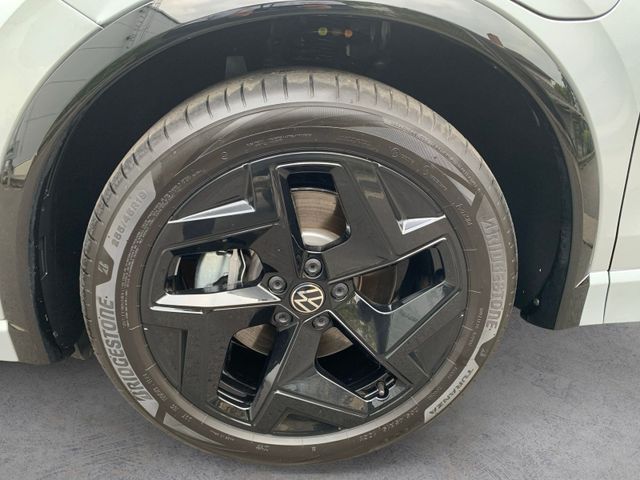 Tiguan 1.5 eHybrid DSG R-LINE AHK+NAVI+KAMERA+