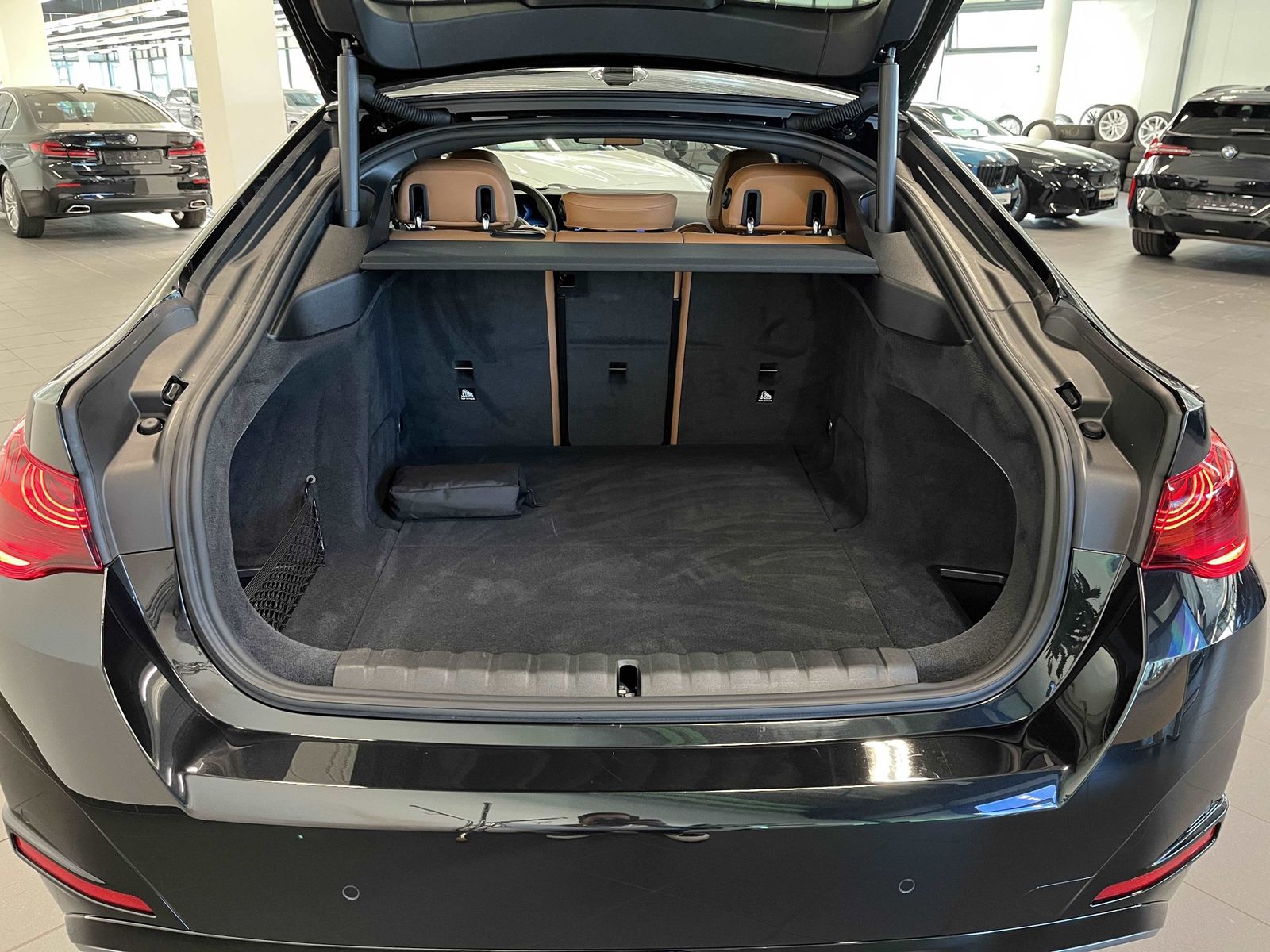 BMW i4 - Bild 11