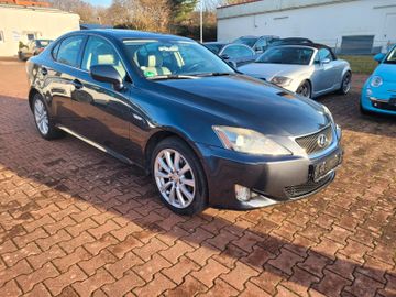 Lexus IS 220 - 3