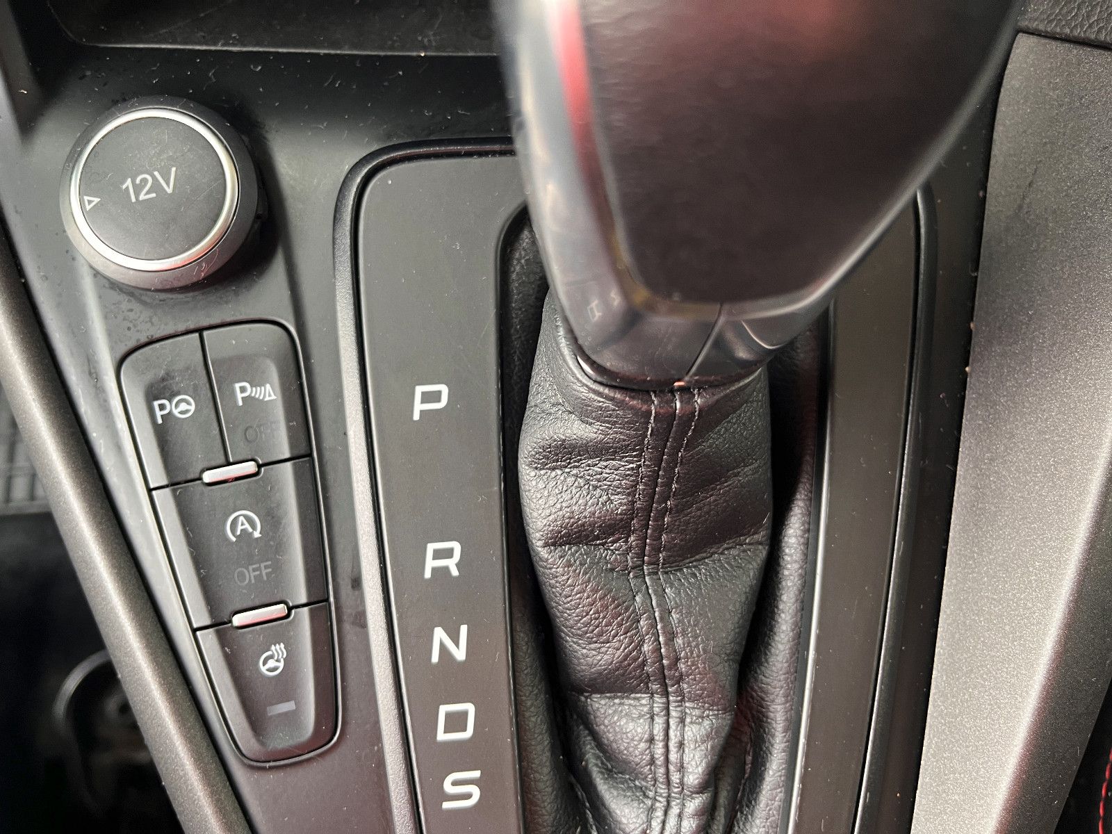 Fahrzeugabbildung Ford Focus Turnier ST-Line 1.5 Turbo Automatik