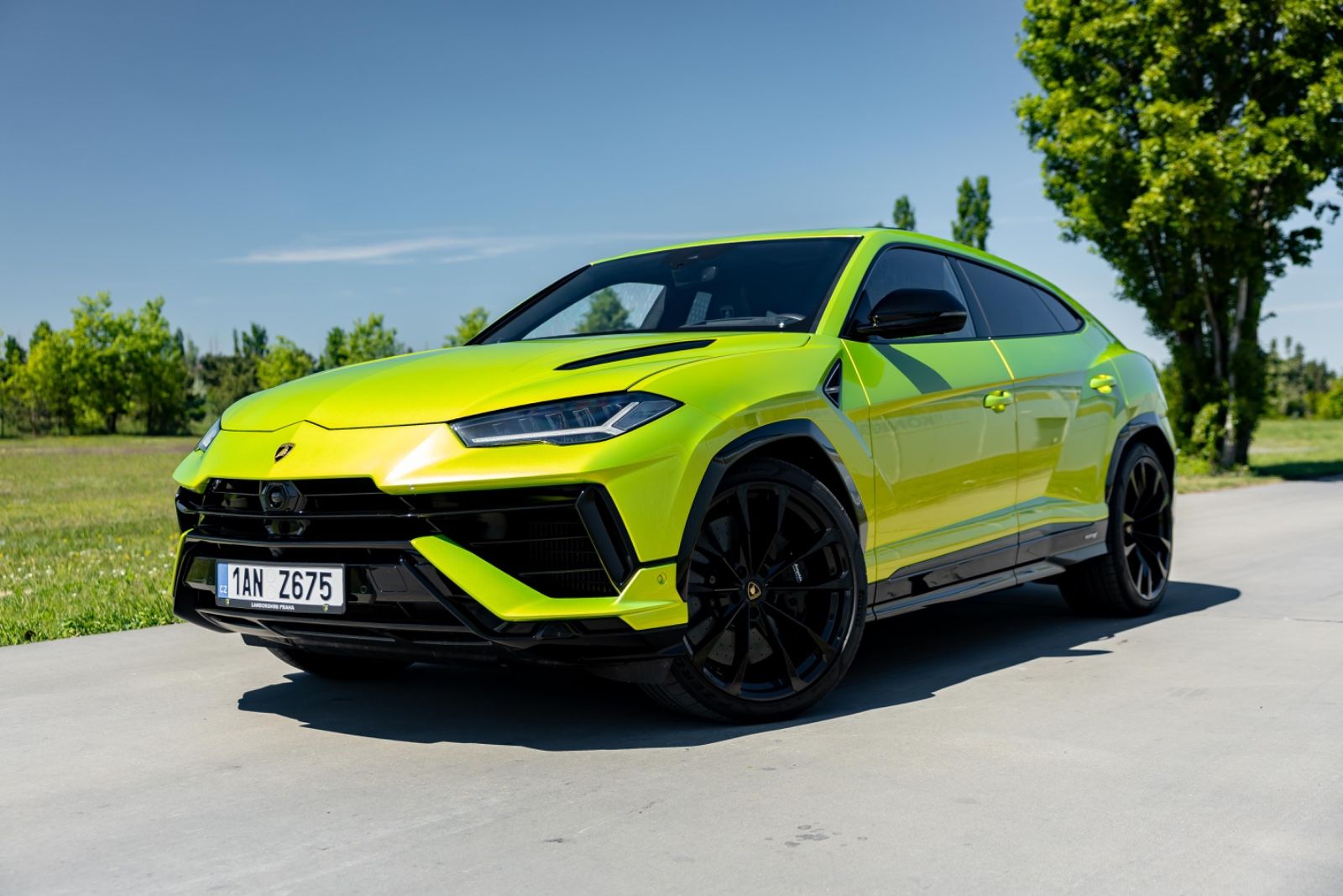 LAMBORGHINI Urus