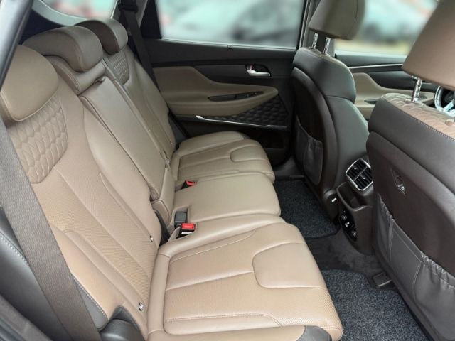 Fahrzeugabbildung Hyundai SANTA FE Premium 4WD 7-Sitzer +KLIMA+LEDER+LED+R