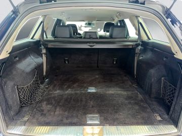 Mercedes E 220 - 8