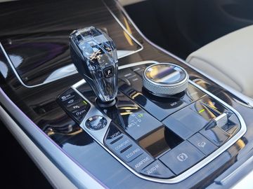 BMW X7 - 10