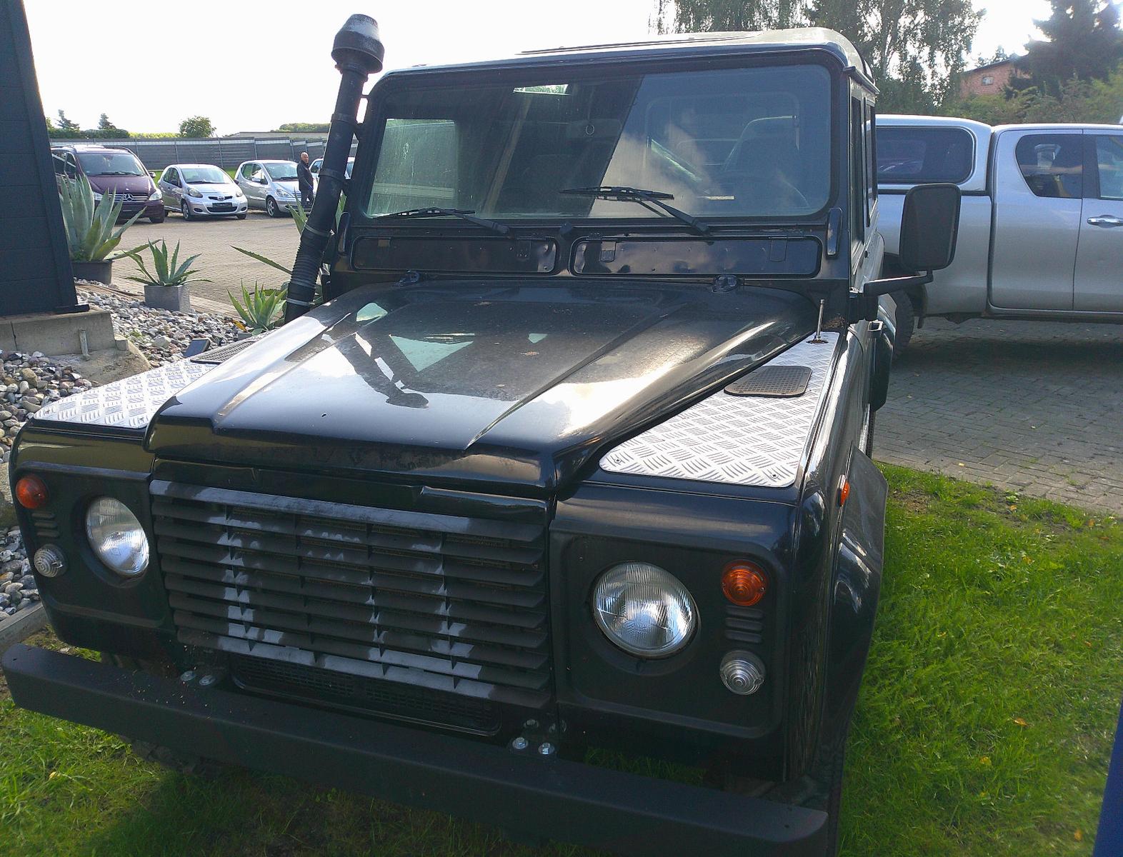 LAND ROVER DEFENDER 90 TD 122CH