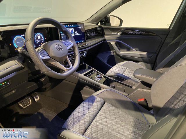 Tiguan 2.0 TDI DSG R-Line NAVI KLIMA LED PANO