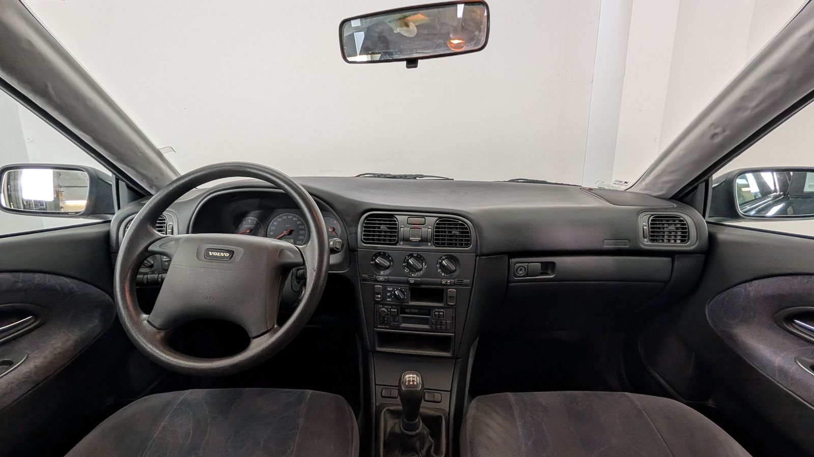 Fahrzeugabbildung Volvo V40 2.0T