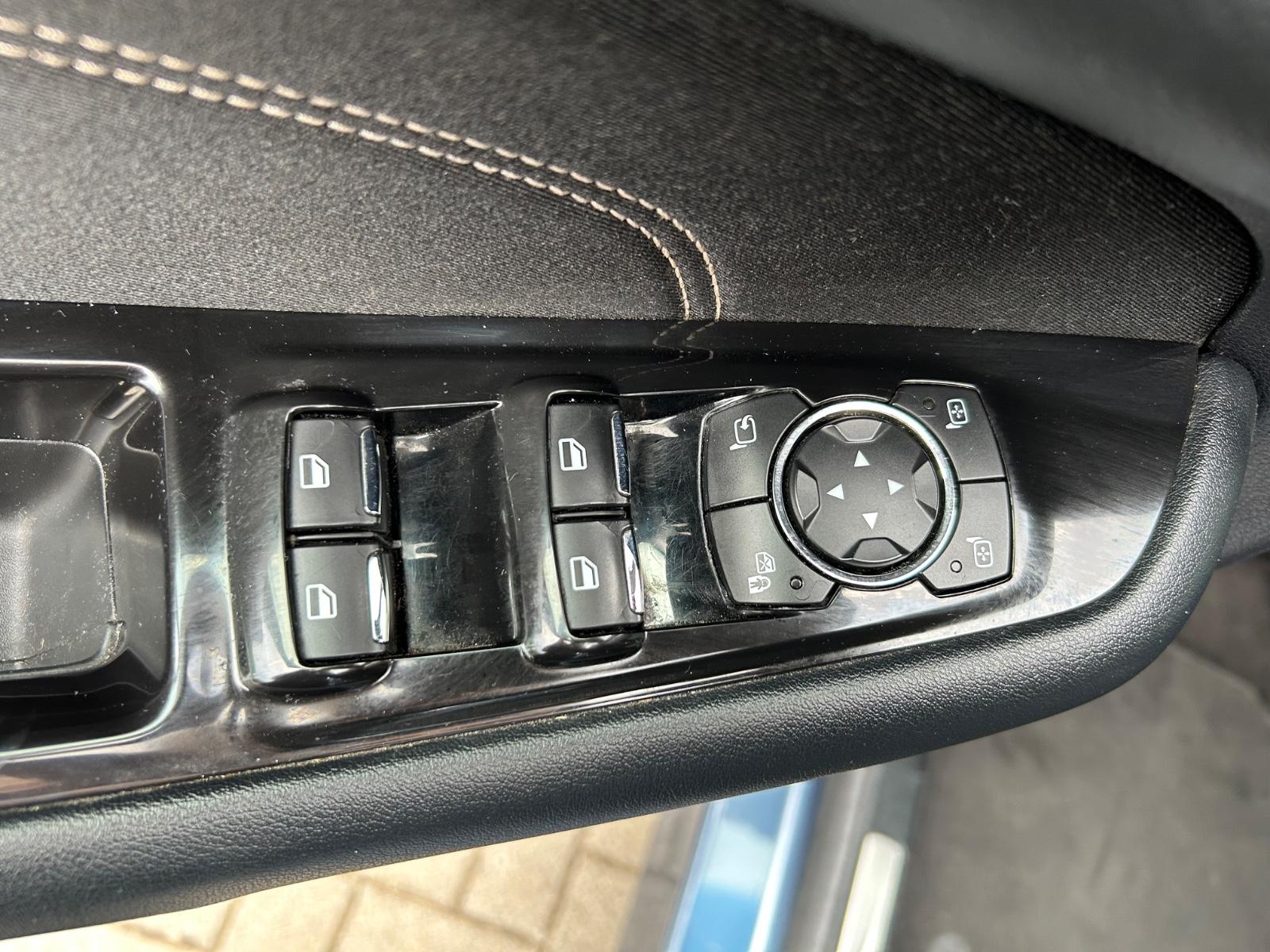 Ford Edge Titanium 4x4|AHK|Rückfahrkam|Apple|Navi