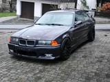 BMW E36 Coupe 318is - BMW 318: 318is E36