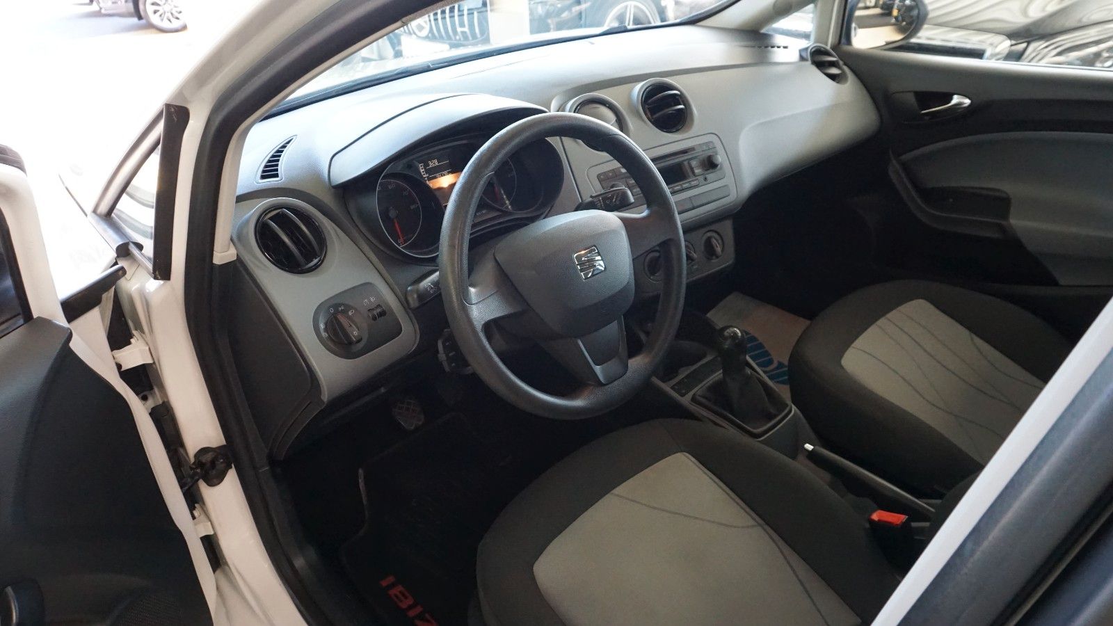 Fahrzeugabbildung SEAT Ibiza 1.4 Reference