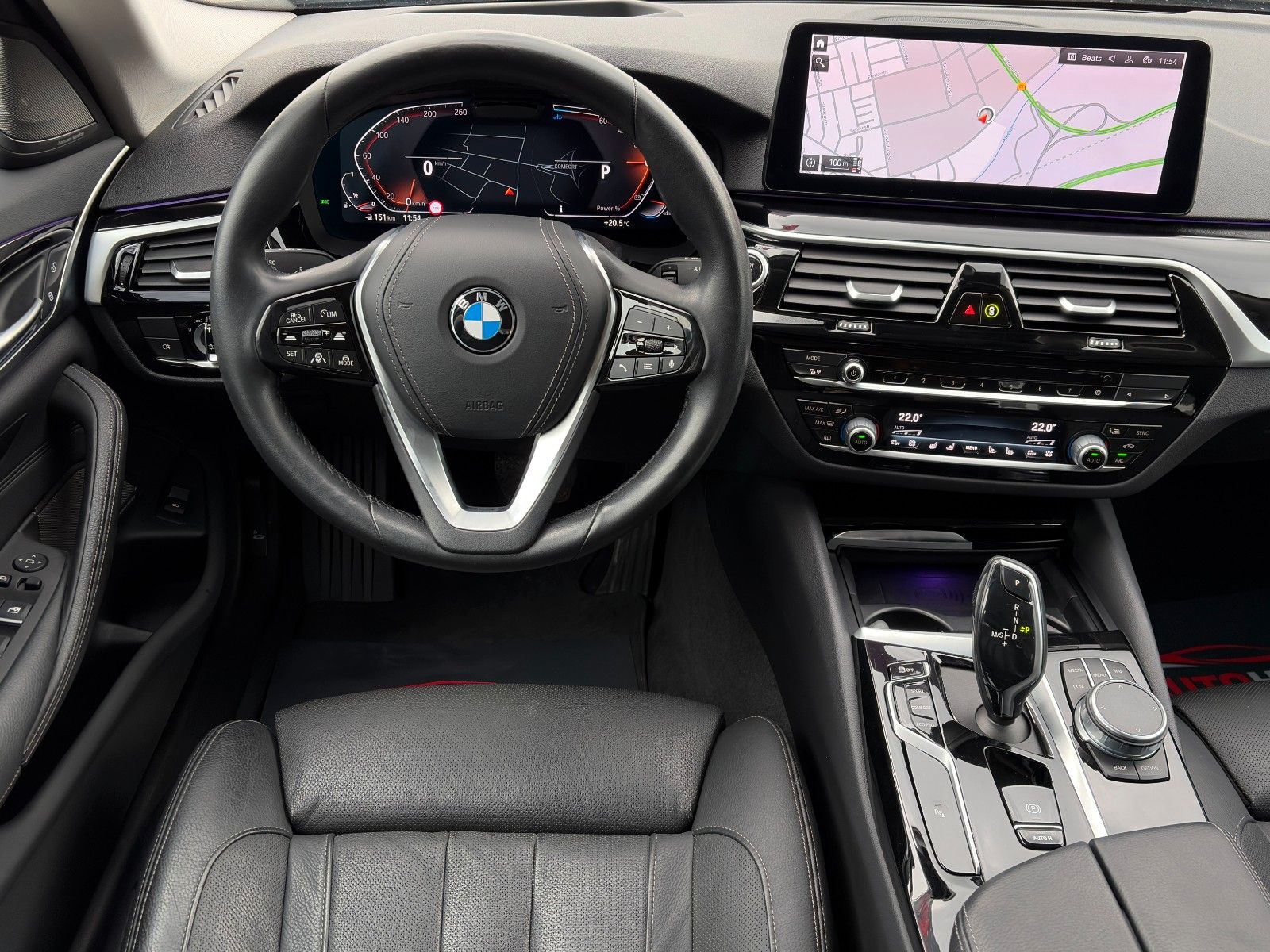 Fahrzeugabbildung BMW 540i Aut. Leder HuD Adap. LED CAM ACC H&K AHK