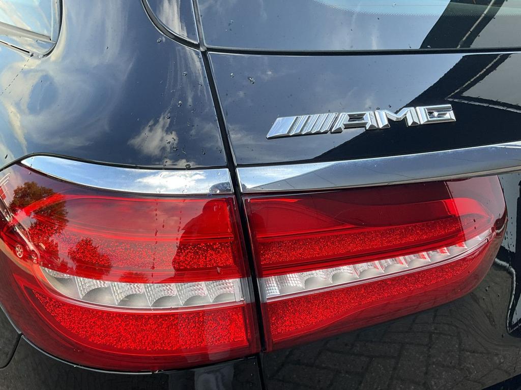 Mercedes-Benz E 63 AMG