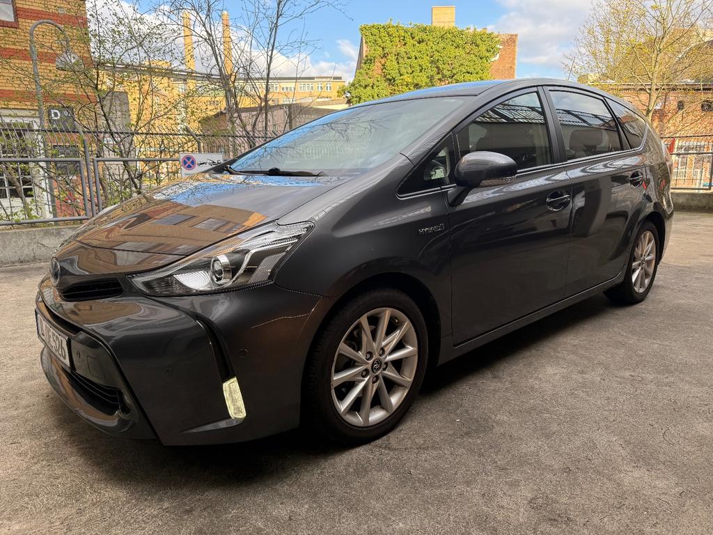 Toyota Prius+