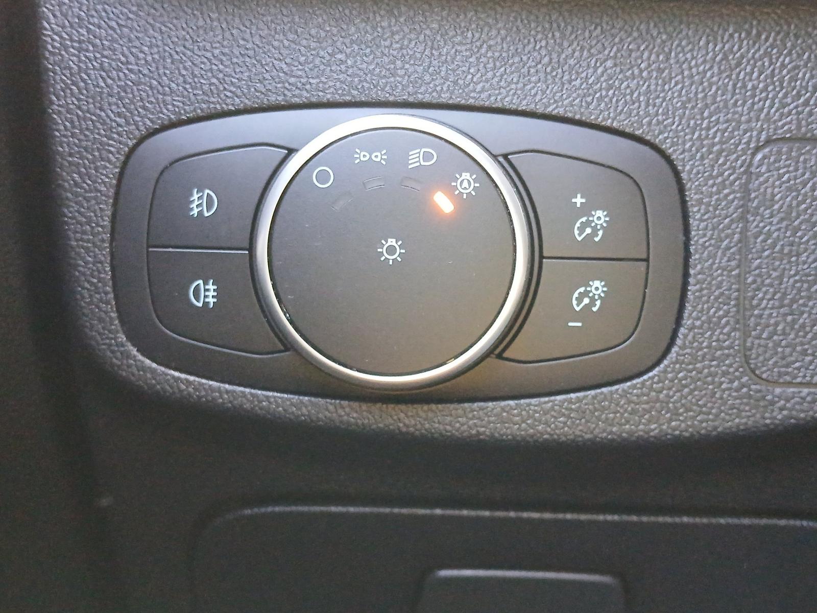 Ford Focus ST-Line Turnier AHK LED NAVI WINTER-PAKET