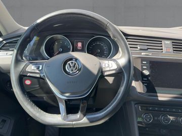 Volkswagen Tiguan - 10