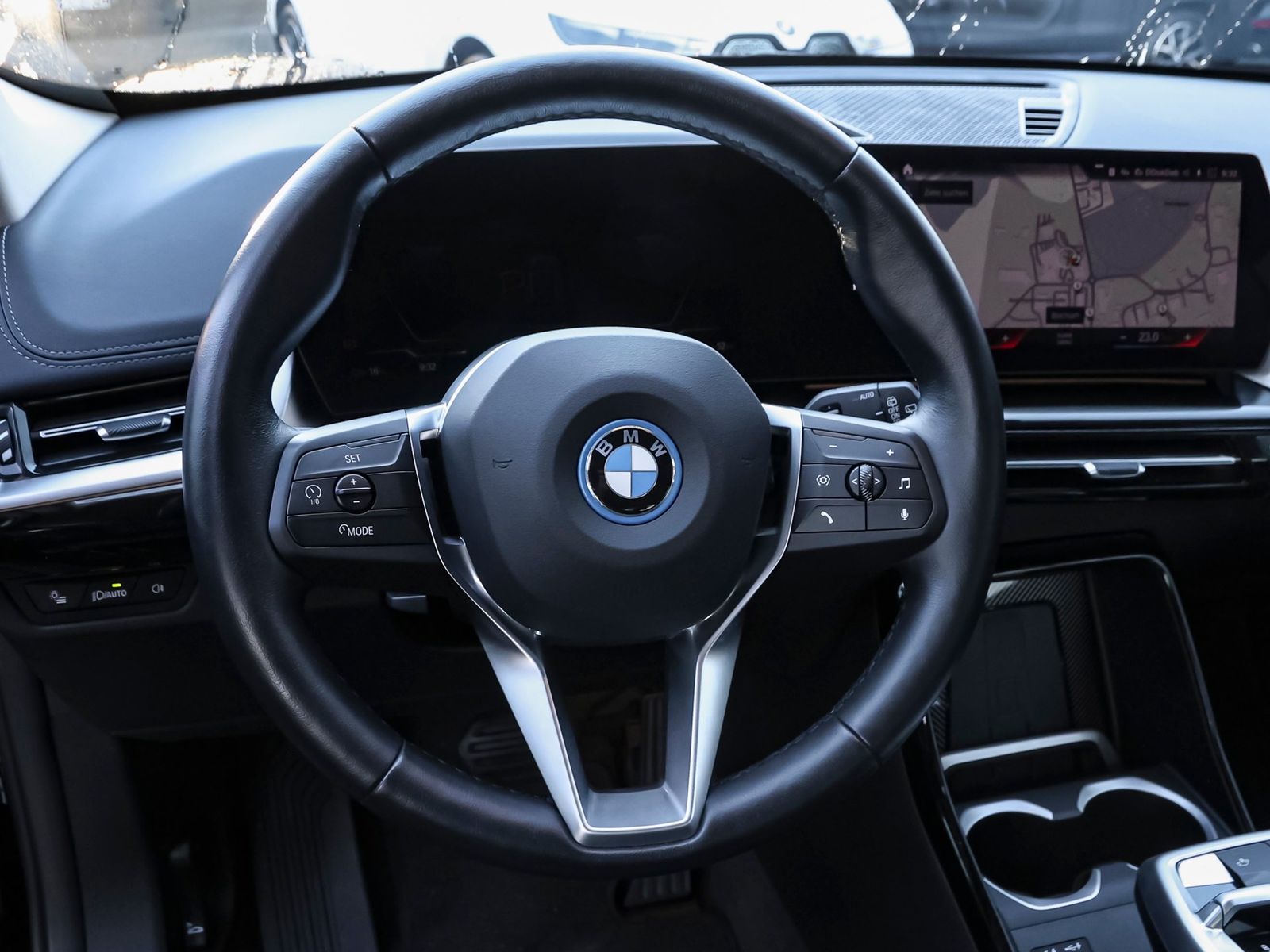 BMW iX1 - Bild 12