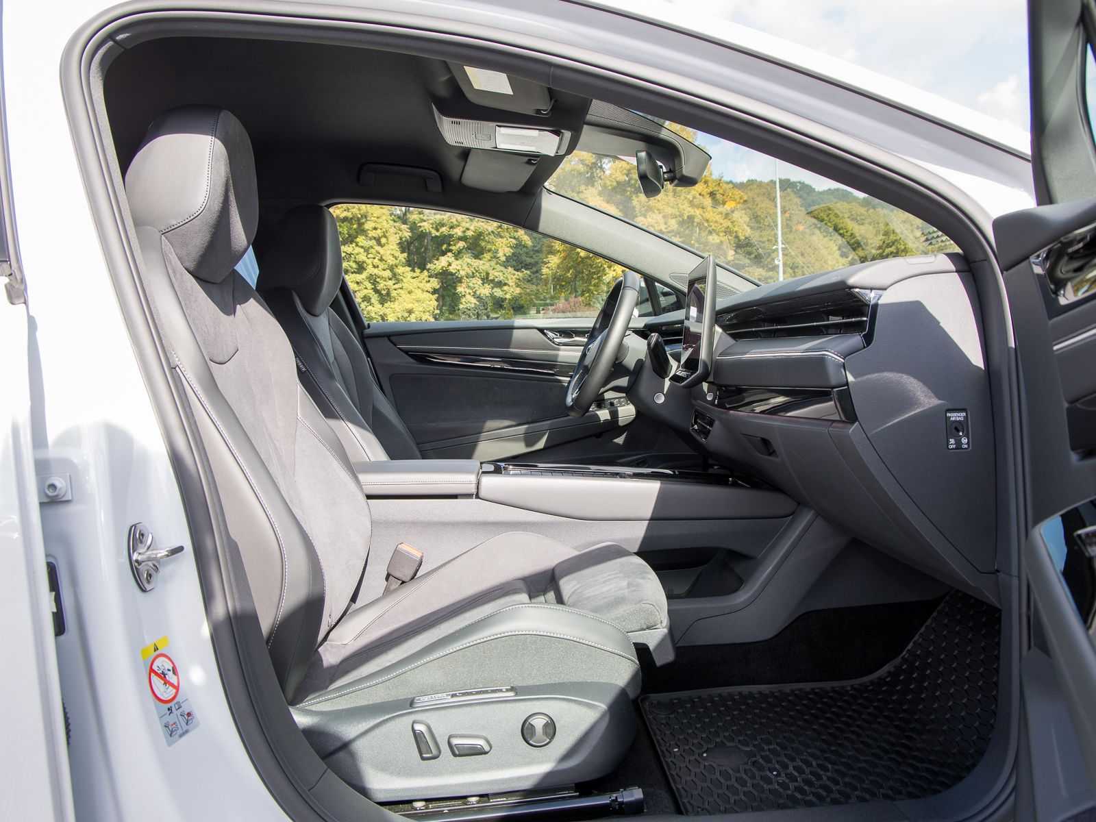 Volkswagen ID.7 Tourer Pro S WÄRMEPUMPE AHK DCC AREAVIEW IQ imagem 3