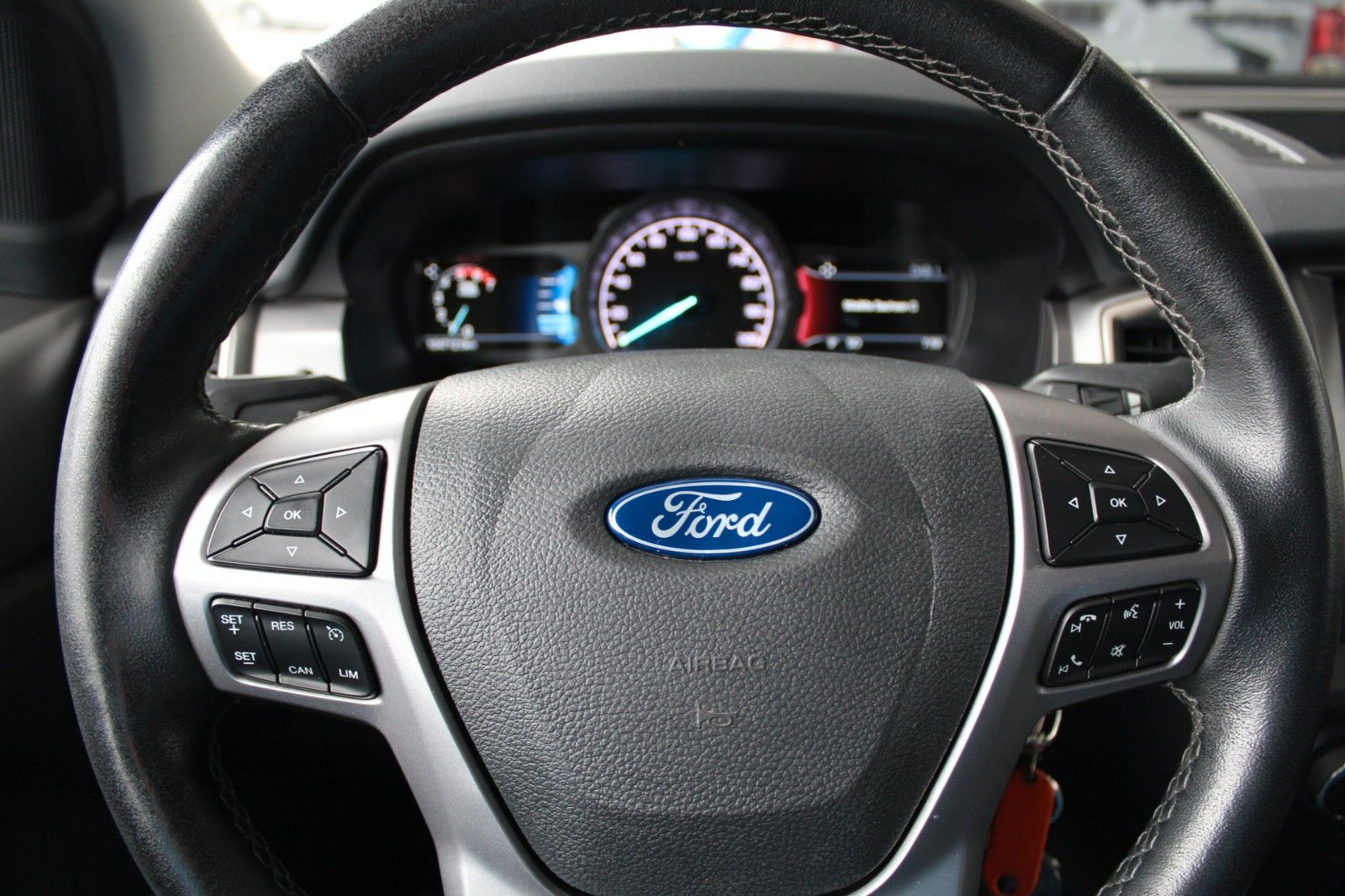 Ford Ranger 3.2 TDCi Limited Extrakabine Standheizung foto 15