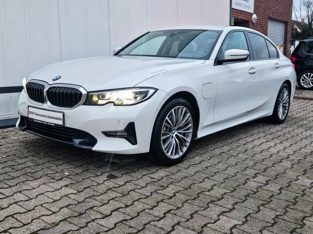 BMW 330e*LCProf*SPORT LINE*KAMERA*KEYLESS*