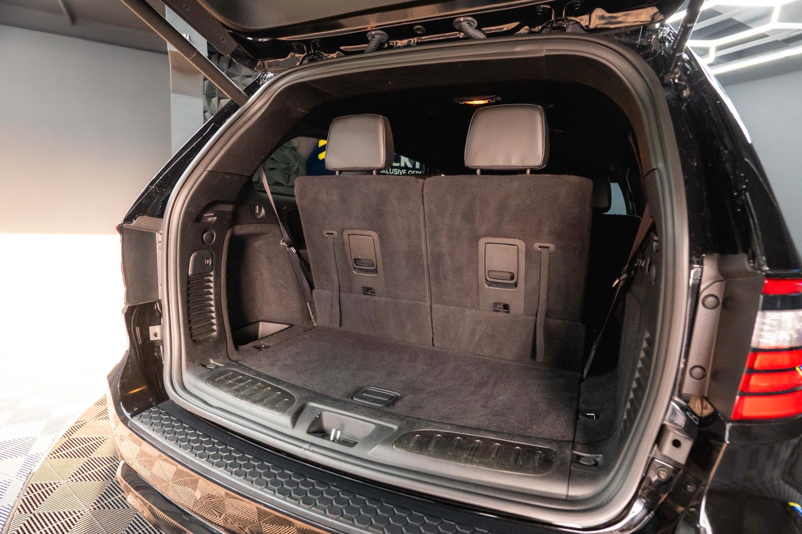 Fahrzeugabbildung Dodge Durango 3.6 V6 GT 4x4 SRT Night-Paket Modell 22