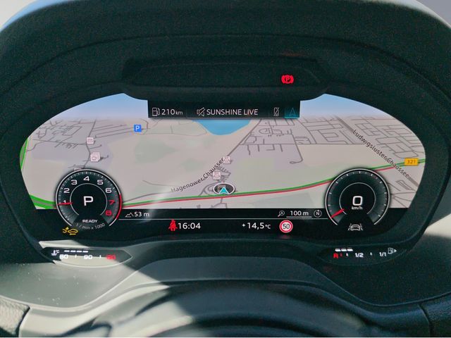 Q2 35 1.5 TFSI advanced S-tronic SHZ AHK LED