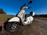 Vespa GTS 125 - VESPA WEIß
