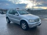 Mercedes-Benz CDI Final Edition Automatik AHK 3.5 t - Mercedes-Benz ML 400: Cdi