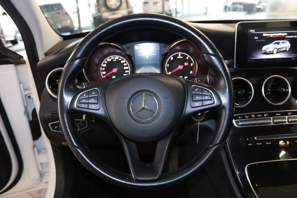 Fahrzeugabbildung Mercedes-Benz C 180 d Distronic Plus-Navi-Totwink.-AHK-LED-SHZ