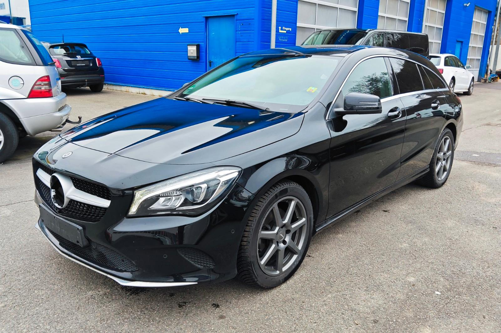 Mercedes-Benz CLA Shooting Brake CLA 200 Unfall