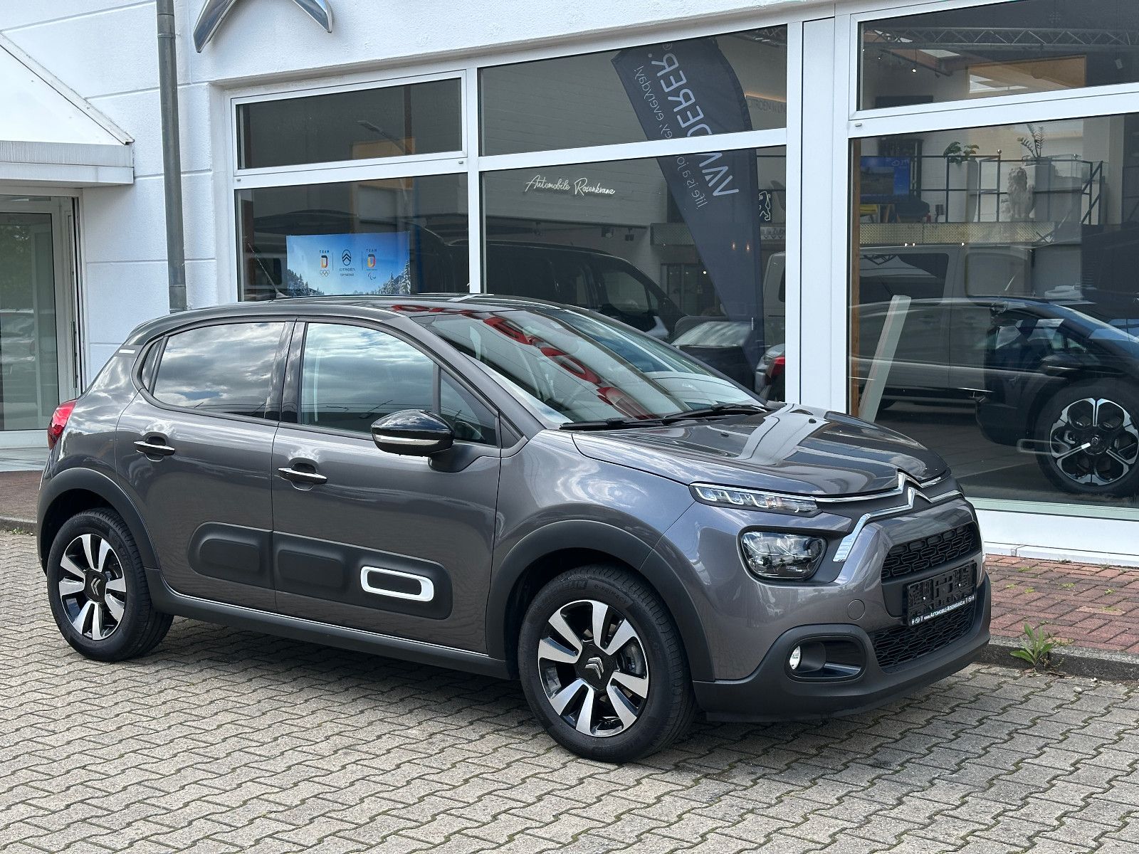 Citroën C3 PT110 EAT6 Max | RCam - Nav - TMP - LED