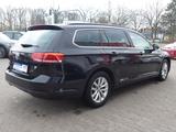 Volkswagen Passat Variant Comfortline*Navi*SHZ*ACC*PDC - Volkswagen Passat: Kombi