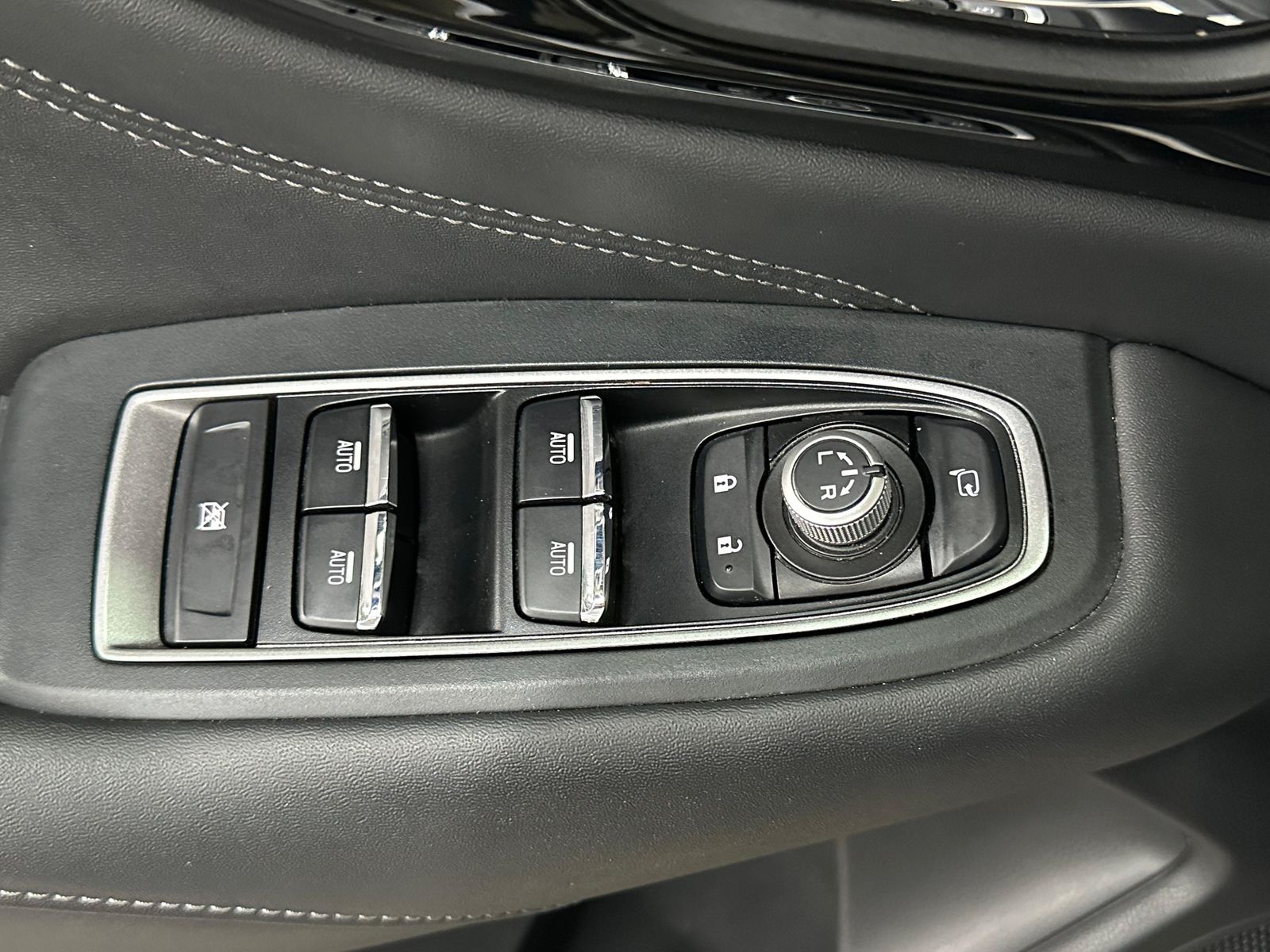 Fahrzeugabbildung Subaru Outback 2.5i Platinum EyeSight LED LEDER PANO TO