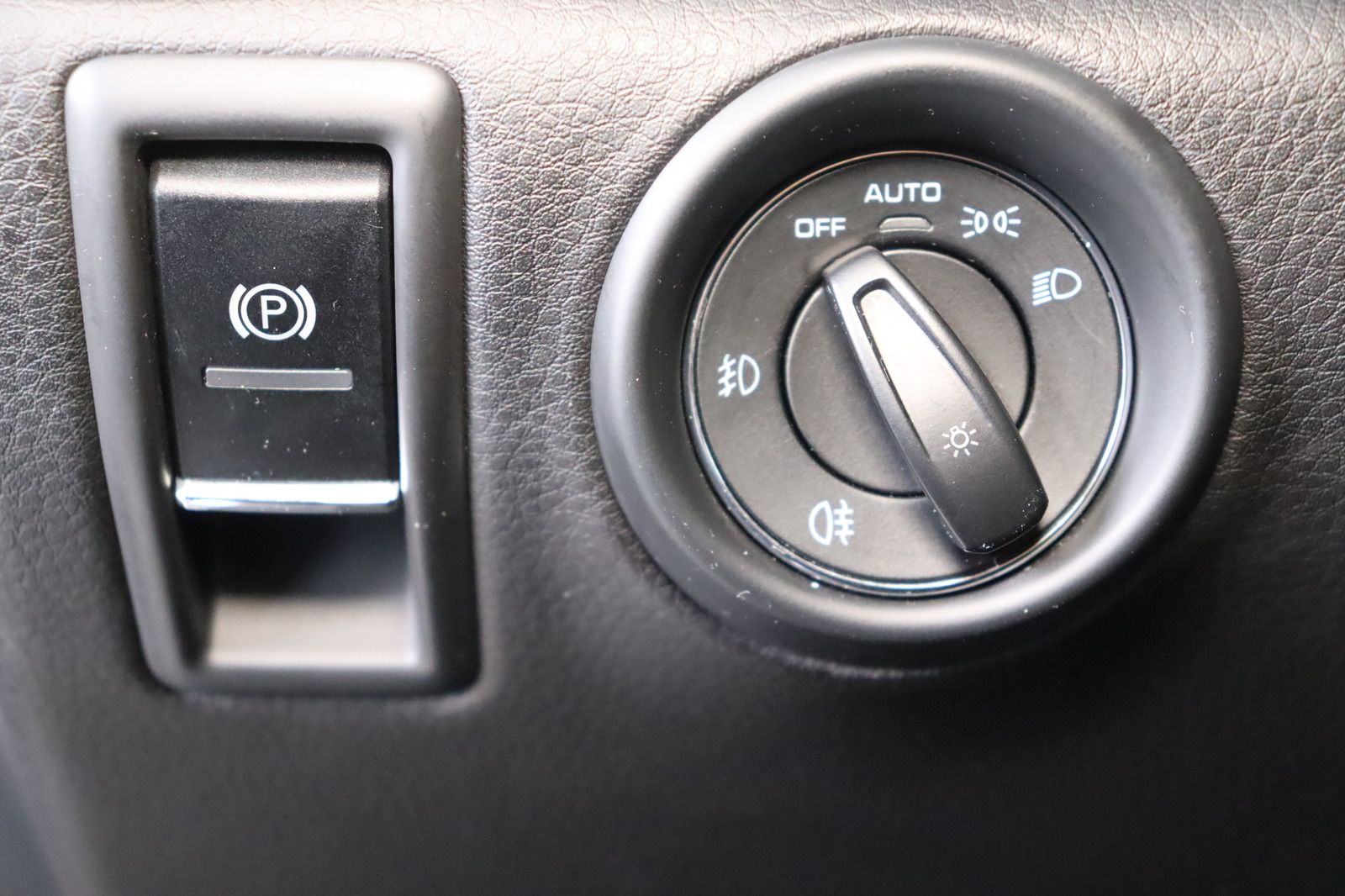 Fahrzeugabbildung Porsche Cayenne 3.6 V6 Tiptronic Leder Navi Top Zustand