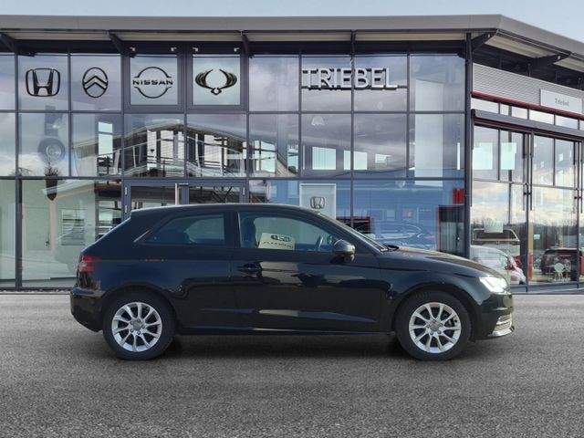 Audi A3 1.2 TFSI Attraction °AHK°SHZ°AAC°Allwetter°