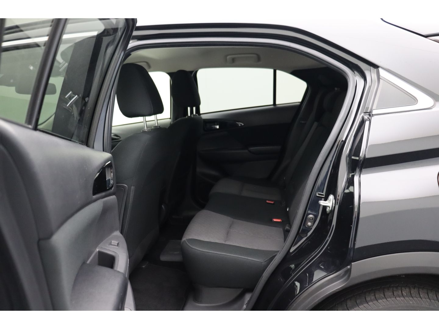 Fahrzeugabbildung Mitsubishi Eclipse Cross Basis Hybrid 4WD Rückfahrkamera