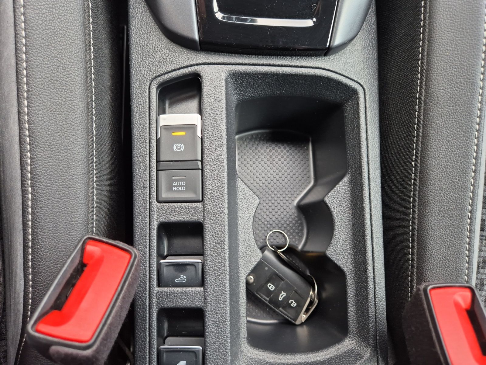 Fahrzeugabbildung Volkswagen T-Roc Cabriolet TSI R-Line LED Navi AID ACC PDC