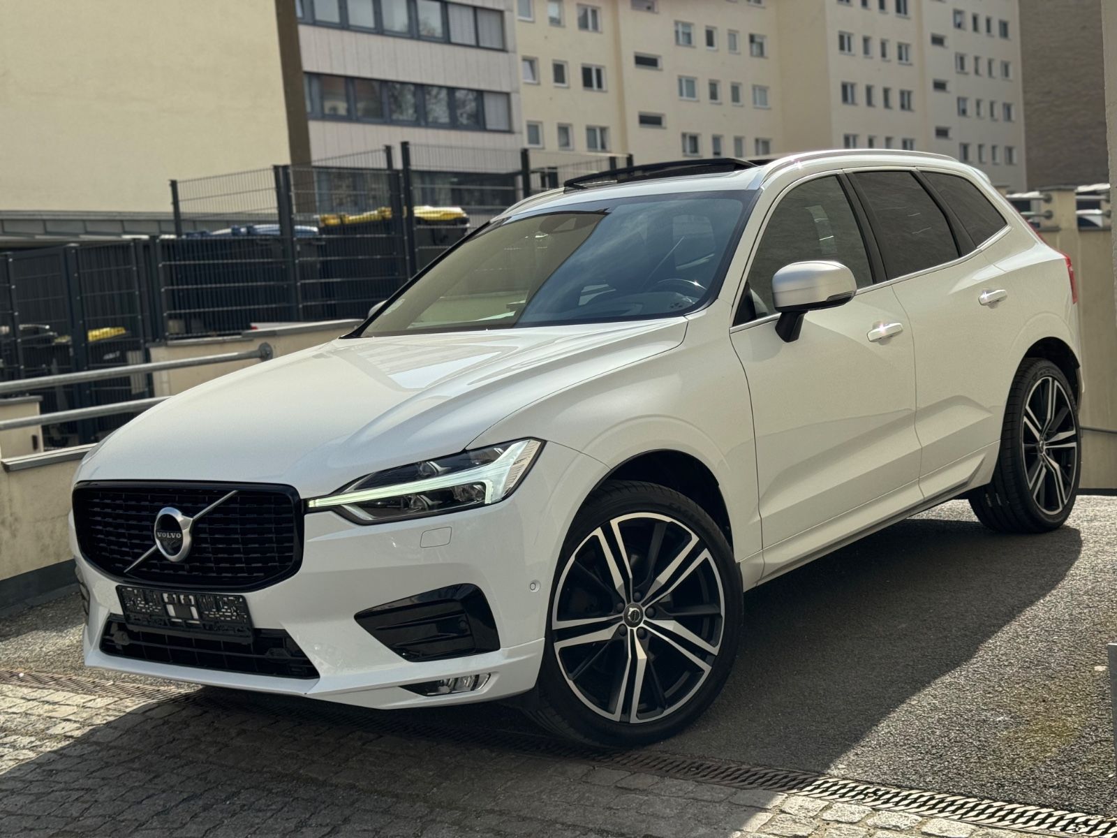 Volvo XC60 - 1