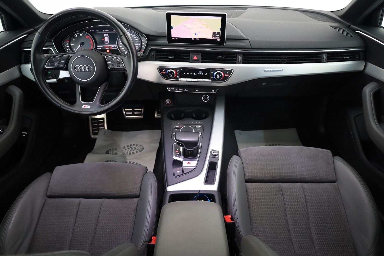 Fahrzeugabbildung Audi S4 Avant 3.0 TFSI quattro TLeder,Navi,Kamera,AHK