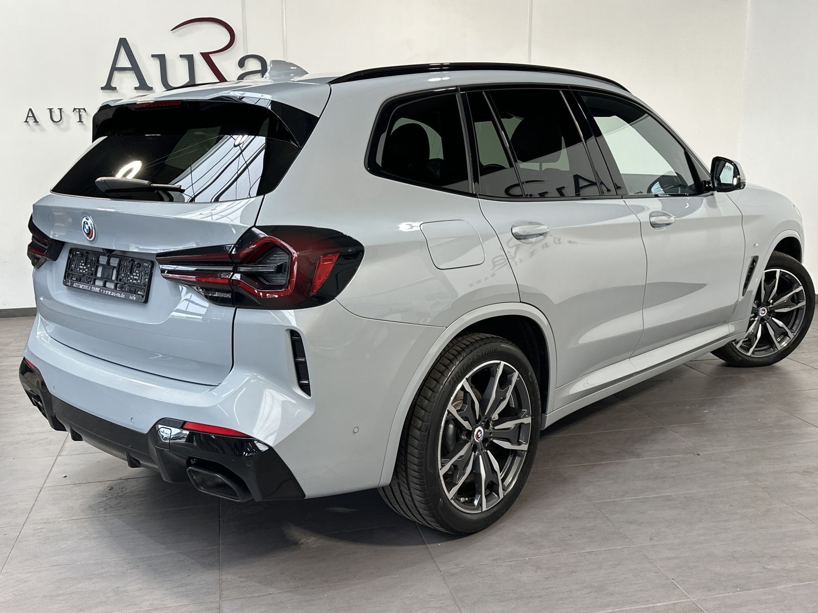 Fahrzeugabbildung BMW X3 xDrive30d M-Sport NAV+LASER+KAM+PANO+HUD+AHK